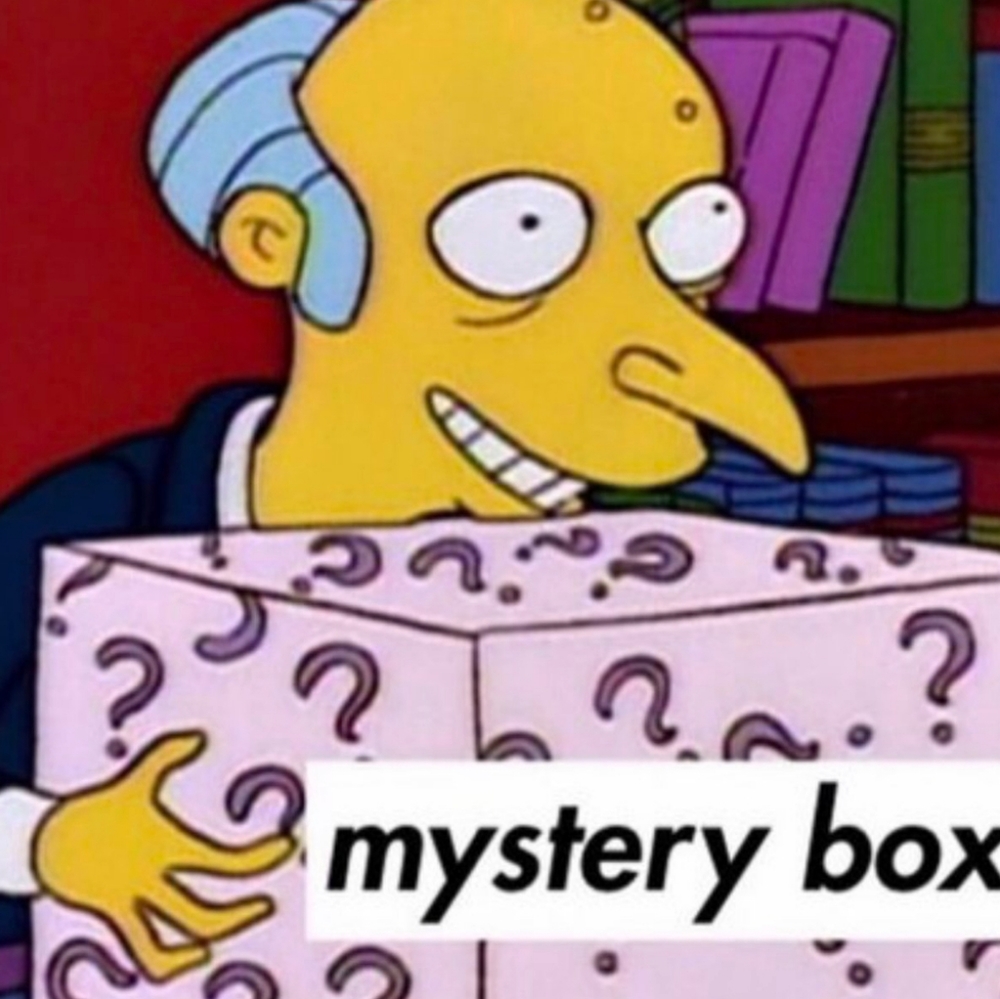 Mystery box 5 items